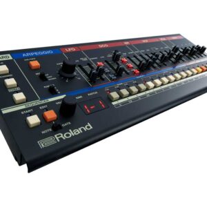 Roland JU-06A